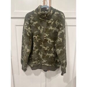 Express One Eleven Olive Green Camo Camouflage Sherpa Pullover Sweatshirt Medium